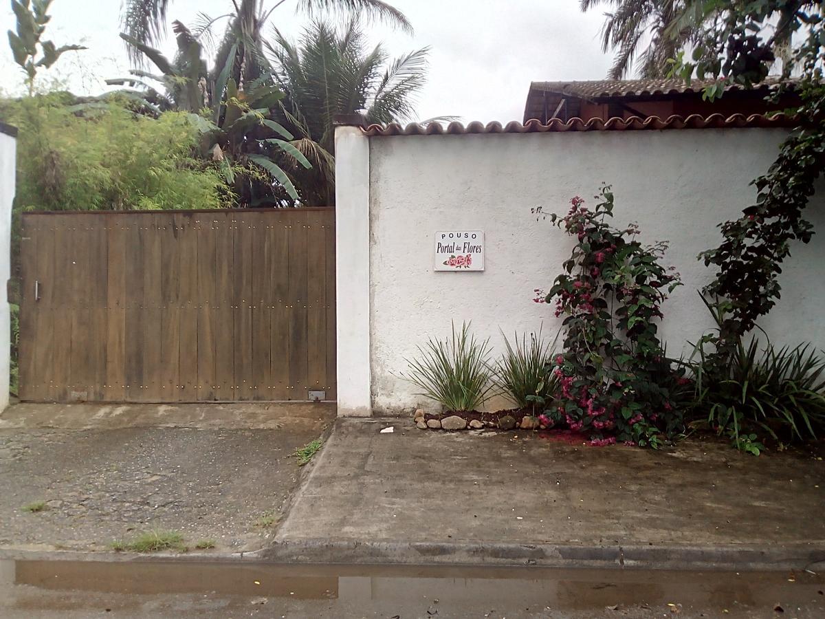 Pousada Portal Das Flores Parati Exterior foto